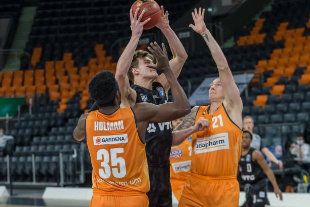 更是一次对 更是一次对