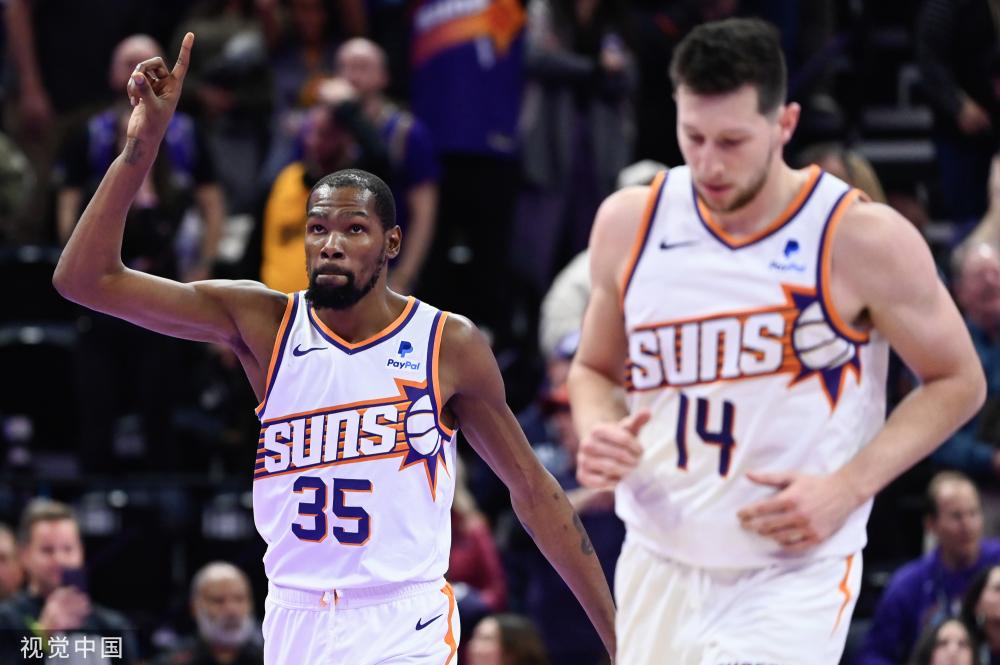 他在通往顶 他在通往顶